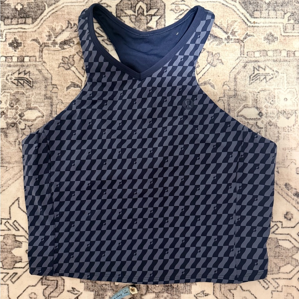 Lululemon cropped tank sports bra